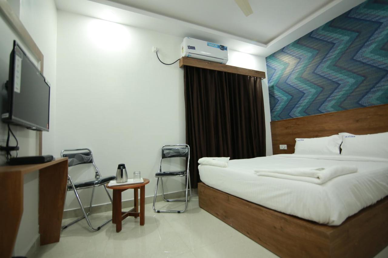 Hotel Bg Inn Bangalore Bagian luar foto