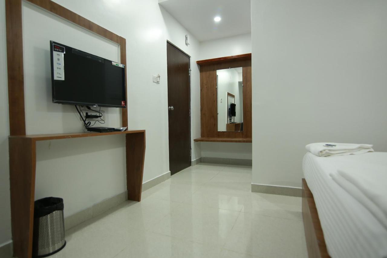 Hotel Bg Inn Bangalore Bagian luar foto